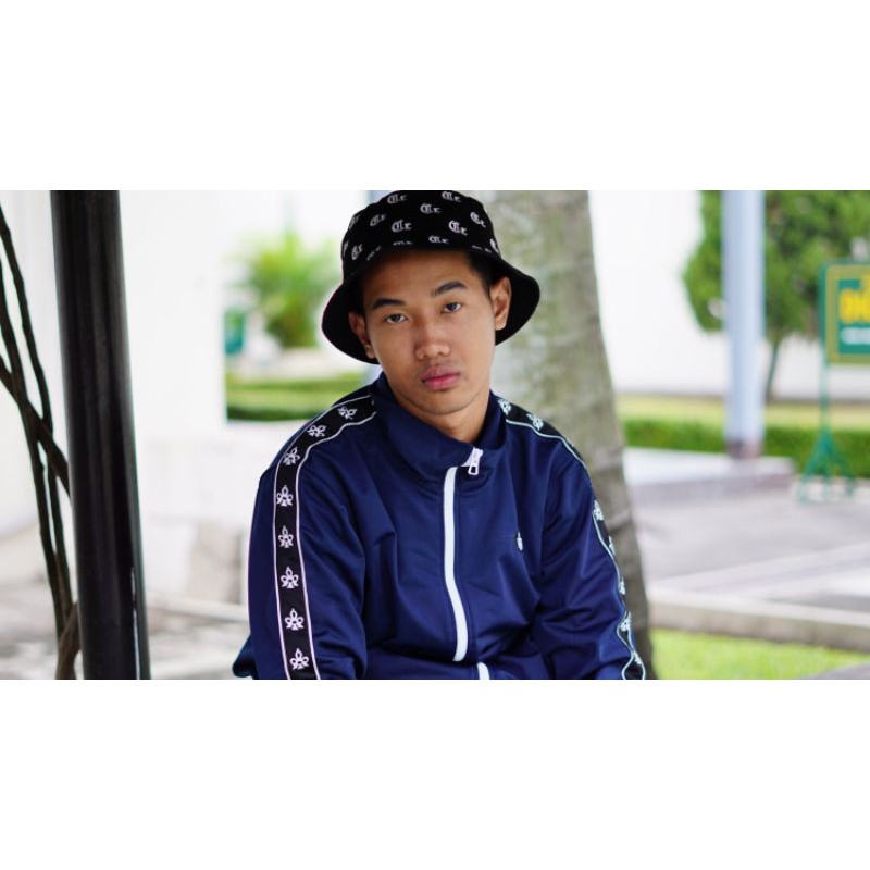 Wenceslas Jacket Tracktop dongker casual tapped (Jacket Tracktop Navy tapped)