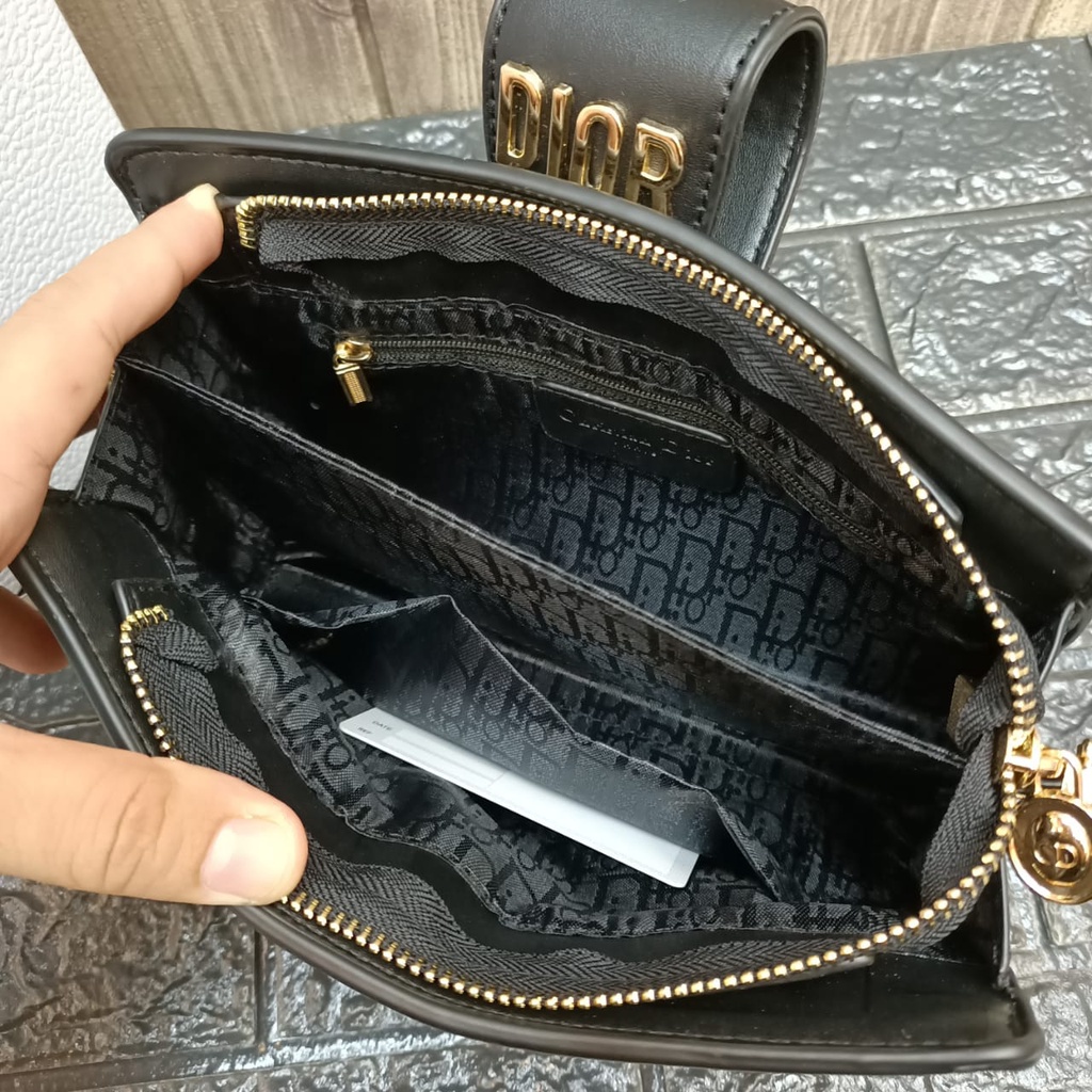 PROMO ! tas selempang wanita sling bag wanita tas selempang bahu tas wanita kekinian tas kanvas wanita Tas fashion wanita tas wanita import tas wanita branded tas wanita murah COD tas kanvas wanita sling bag wanita