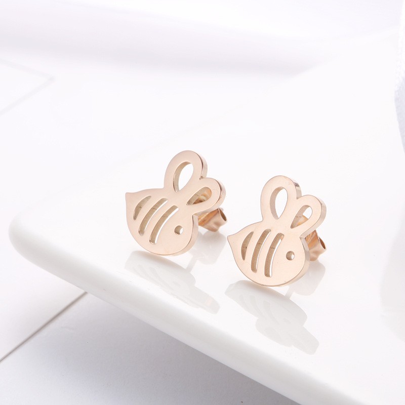 Anting Titanium Rose Gold Asli Wanita Fashion Anti Karat Murah AA041 motif lebah lucu