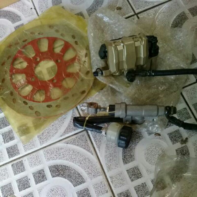 satu set cakram belakang + piringan Satria 2 tak