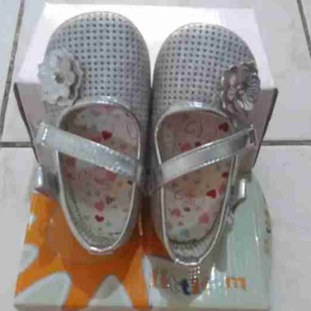 Preloved Sepatu pesta 1