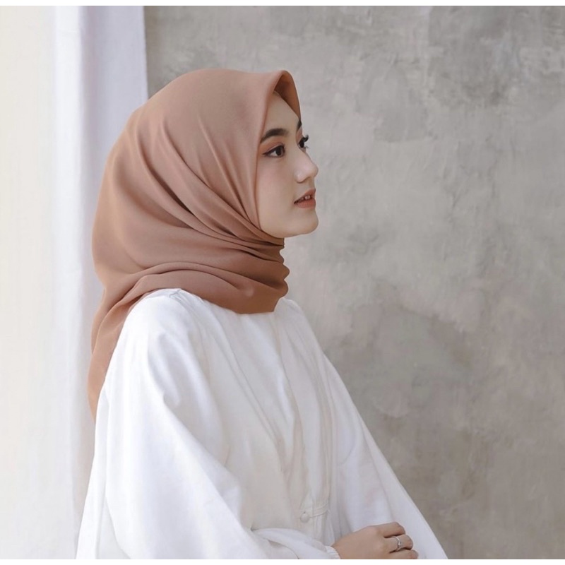 Jilbab Segiempat BELLA SQUARE hijab pollycotton kerudung segiempat hijab murah-latte
