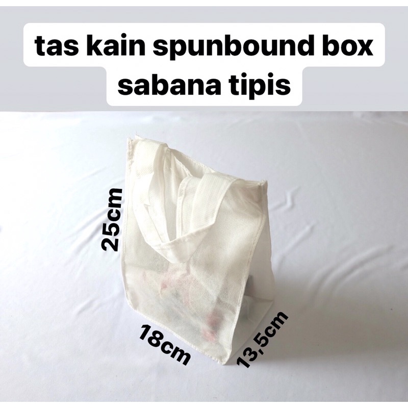 

tas kain bingkisan box sabana ayam spunbound tipis satuan