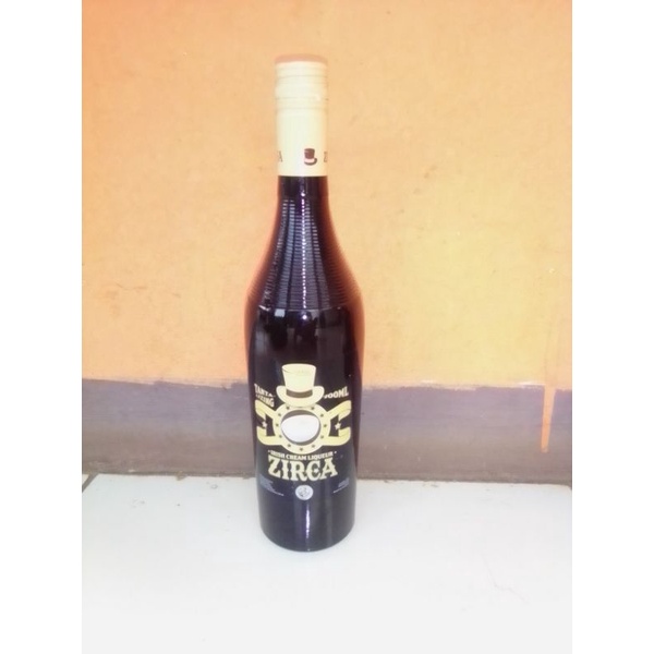 Botol kaca bekas minuman unik pajangan atau hiasan sebagai koleksi