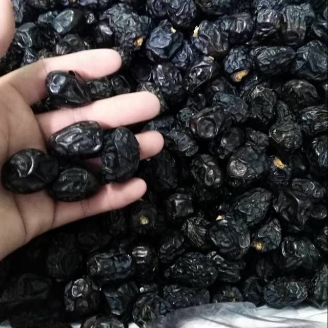 

Kurma ajwa 500 gr