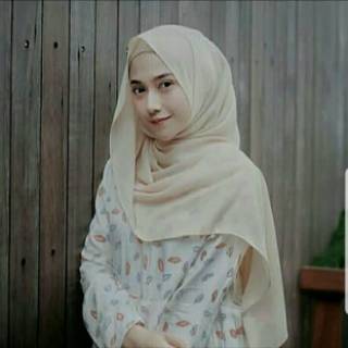 Jilbab pasmina pashmina sabyan jahit tepi kecil rapi Jilbab pasmina pashmina sabyan jahit tepi kecil rapi