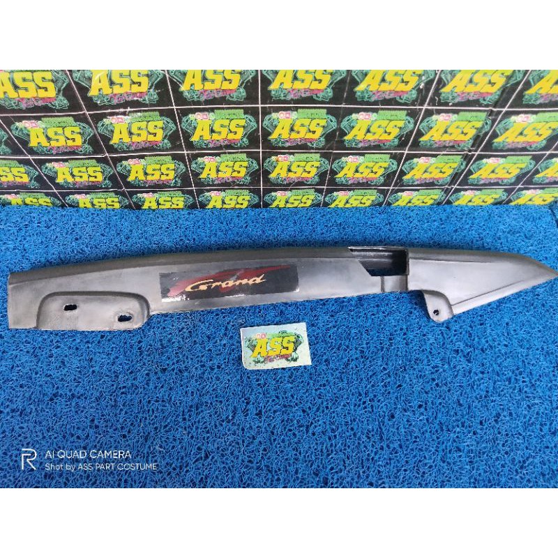 ketengkes honda astrea grand bahan plastik-tutup rantai honda astrea grand