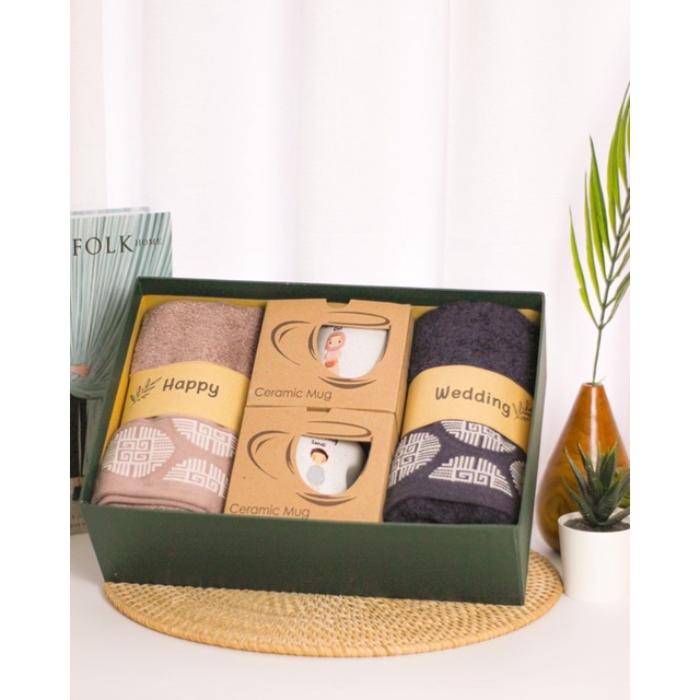 

WEDDING GIFT BOX EXCLUSIVE/HAMPERS HANDUK PREMIUM/HANDUK COUPLE