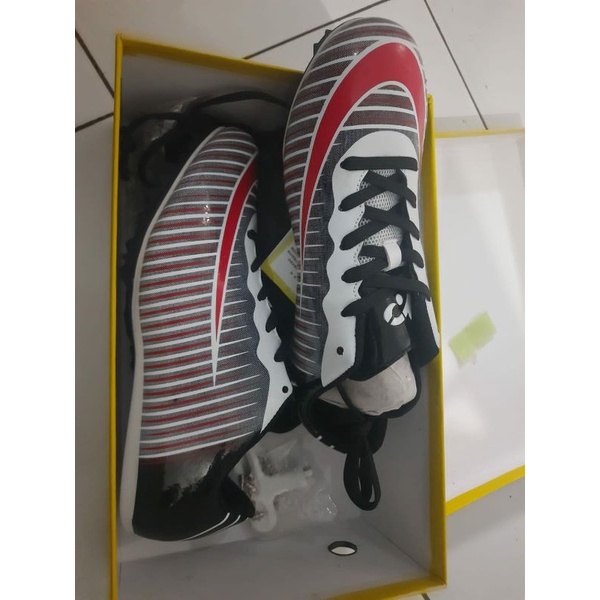 sepatu spikes lari sprint atletik