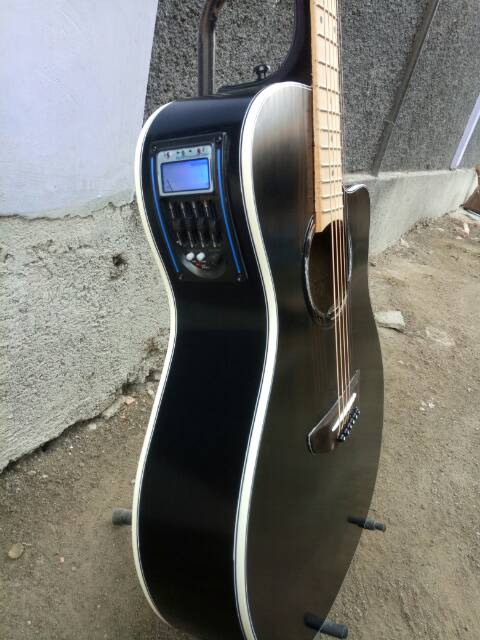 gitar akustik tuner