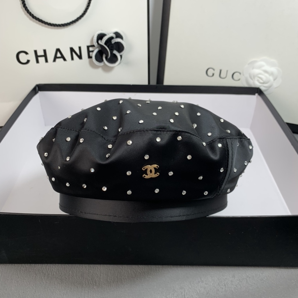 Topi Chanel Berets Crystal