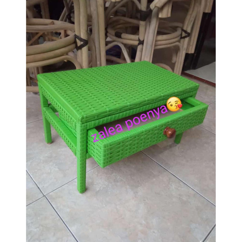 Meja Belajar Anak / Meja Laptop Rotan sintetis