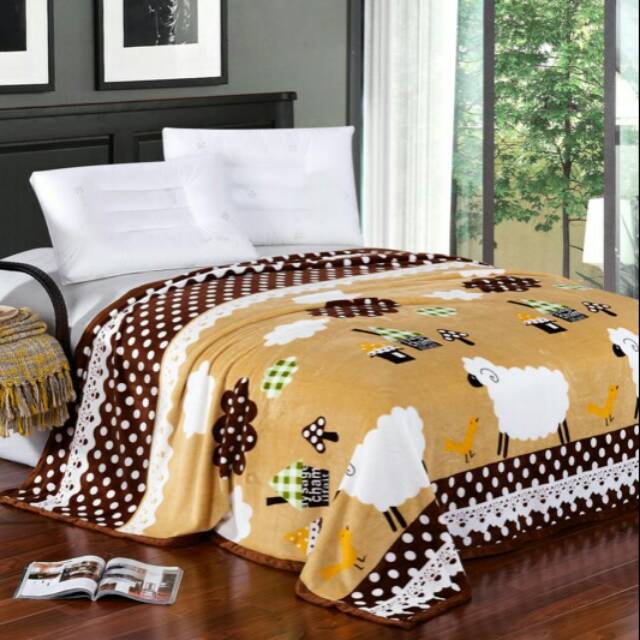 Selimut bulu anak domba