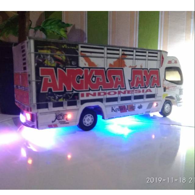 MINIATUR TRUK REMOT CONTROL