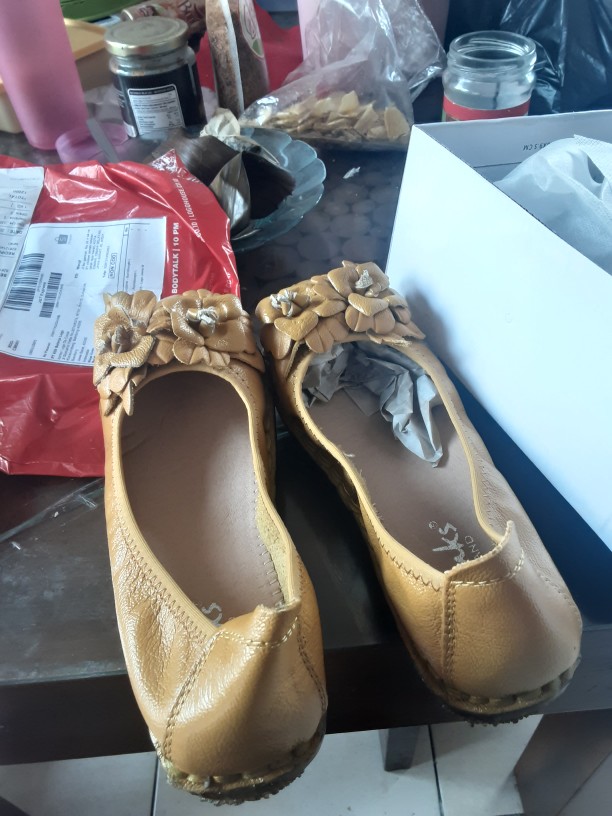 Sepatu Clarks / Sepatu Kulit Wanita / 100% Kulit Asli