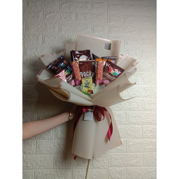 

BUKET SNACK MURAH | SNACK BOUQUET | BUKET MURAH | BUKET COKELAT