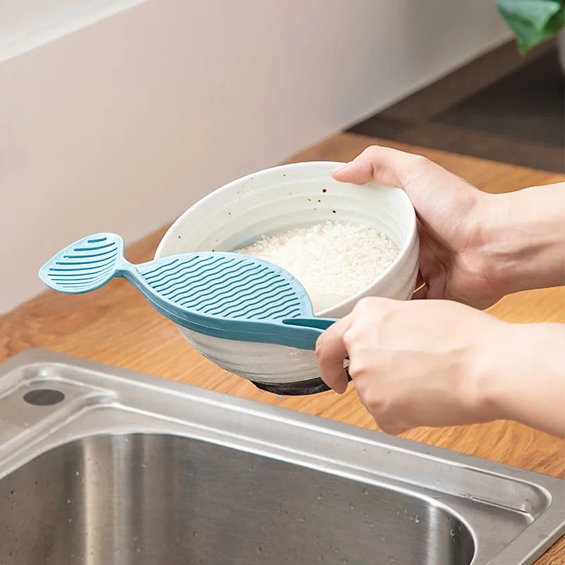 1PC Japanese-style Multifunctional Rice Panning Machine / Washing Rice Sieve / Household Sink Food Drain Rack / Spoon Filter Kitchen Colander for Kitchen