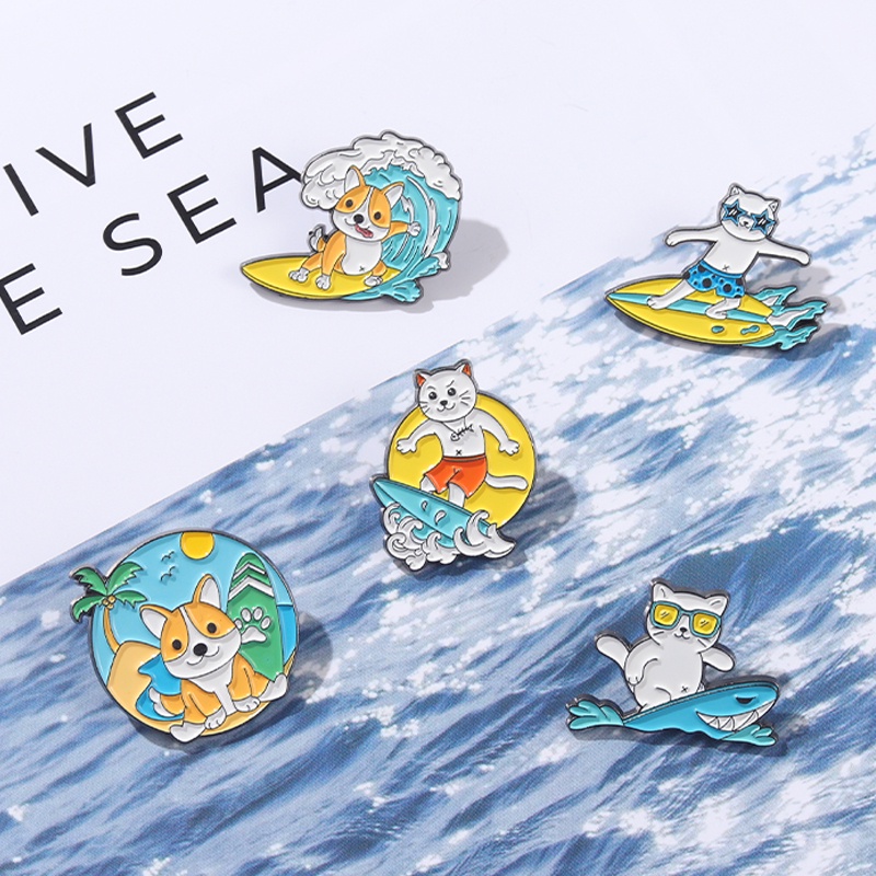 Cartoon Cat and Dog Surfing Enamel Brooch Animal Lapel Pin Backpack Badge Collection Gift for Friends