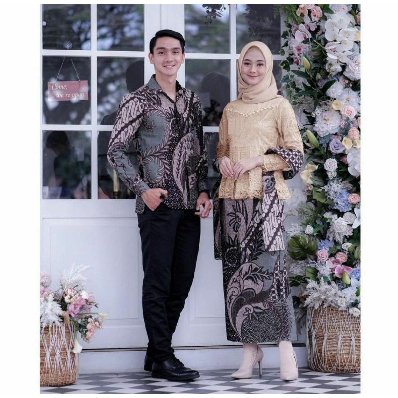 Baju Couple Kondangan Kekinian 2020 / Jual Produk Couple Keluarga Model