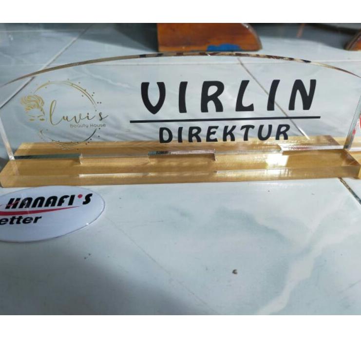

[KODE PRODUK YHPIJ5867] Papan nama meja akrilik UV custum