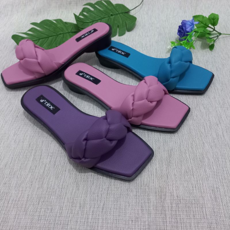 d'nine KS 11 Sandal Wanita Sandal flat kepang hak 2cm