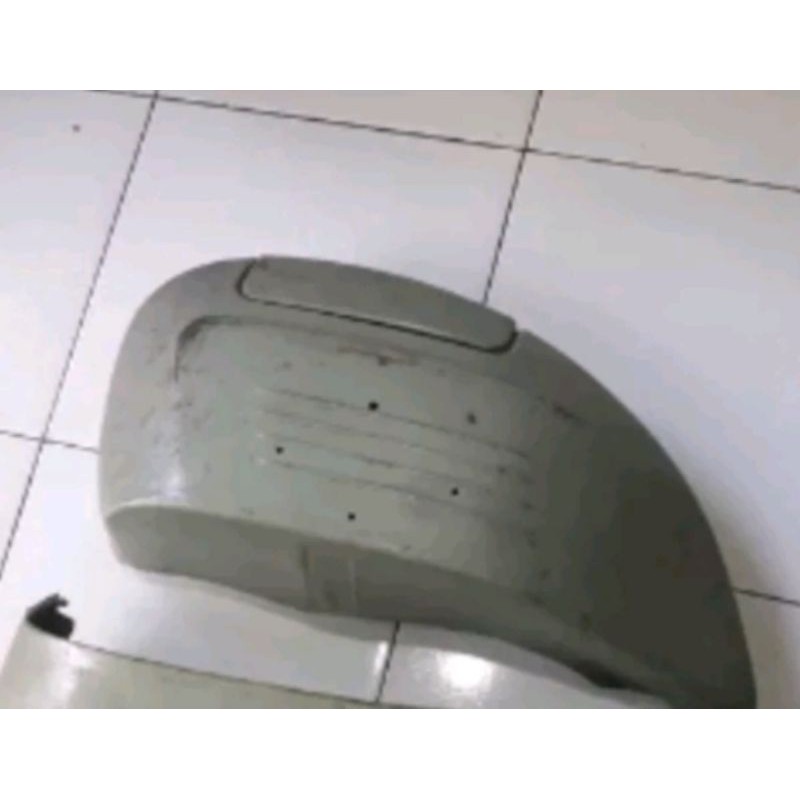 box bagasi samping kiri tepong vespa super bajaj