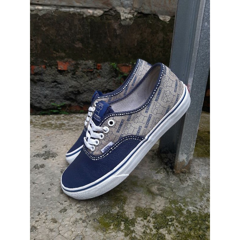 Vans Descendents Authentic Size 39