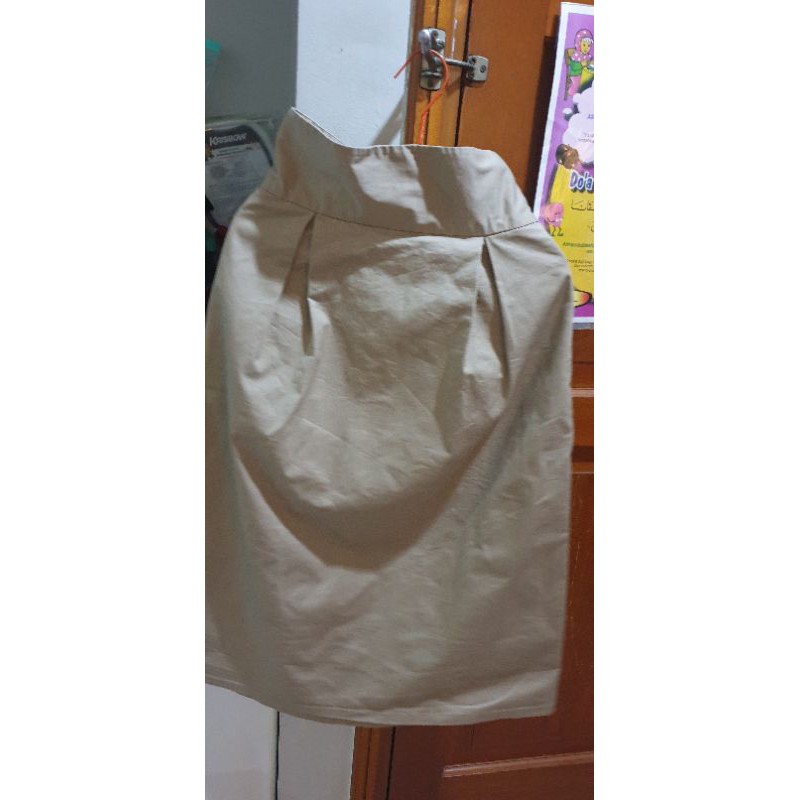 SALE Preloved Uniqlo Rok Panjang Khaki
