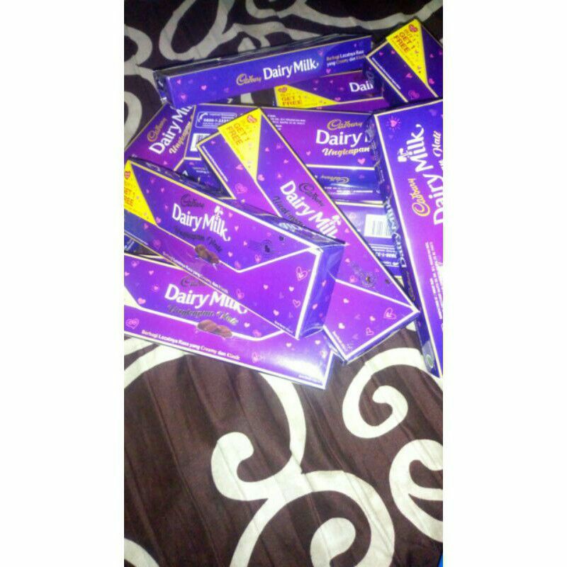 

CADBURY DAIRY MILK 62GR (BUY 1 GET 1)