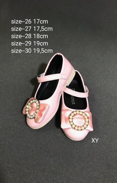 Sepatu anak perempuan pita mutiara