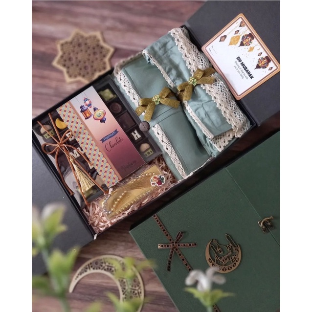 

Hampers/Hampers Lebaran/Hampers Ied fitri/Hampers Premium/Hampers Mukenah/Hampers Jilbab/Hampers Sarung/Hampers Couple/Parcel/Parcel lebaran/Parcel islami