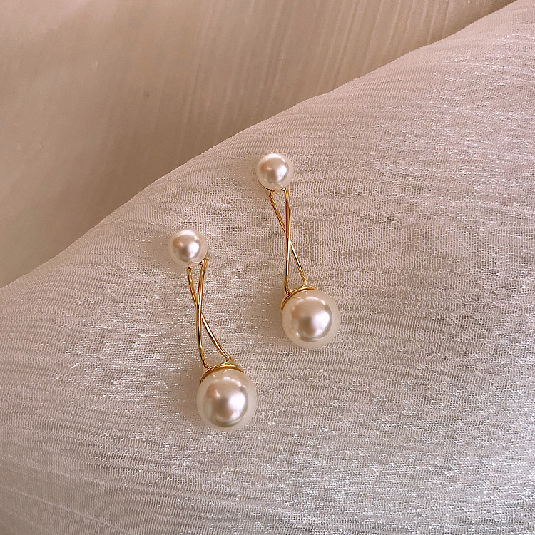 YEEZII Anting Giwang Simple Elegan Warna Gold Gaya Korea Dengan Mutiara Untuk Wanita