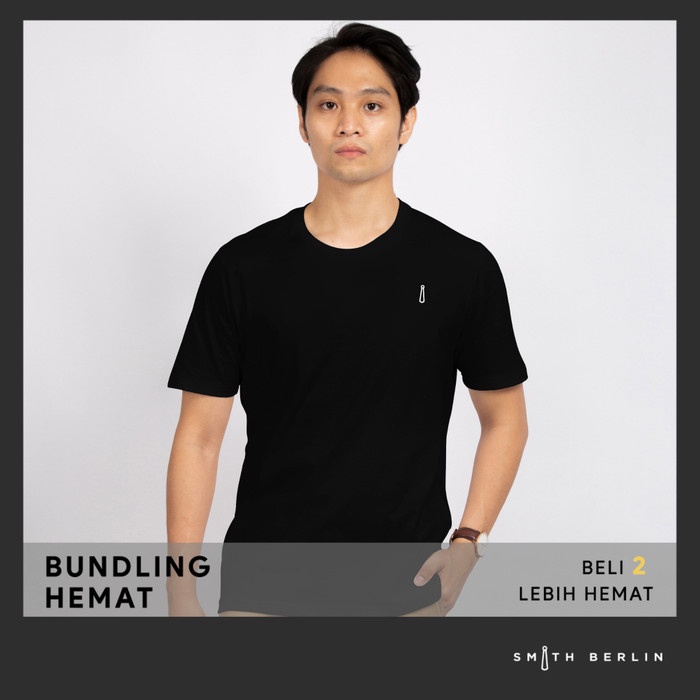 KAOS PRIA REGULER FIT SMITH BERLIN GENTS BLACK