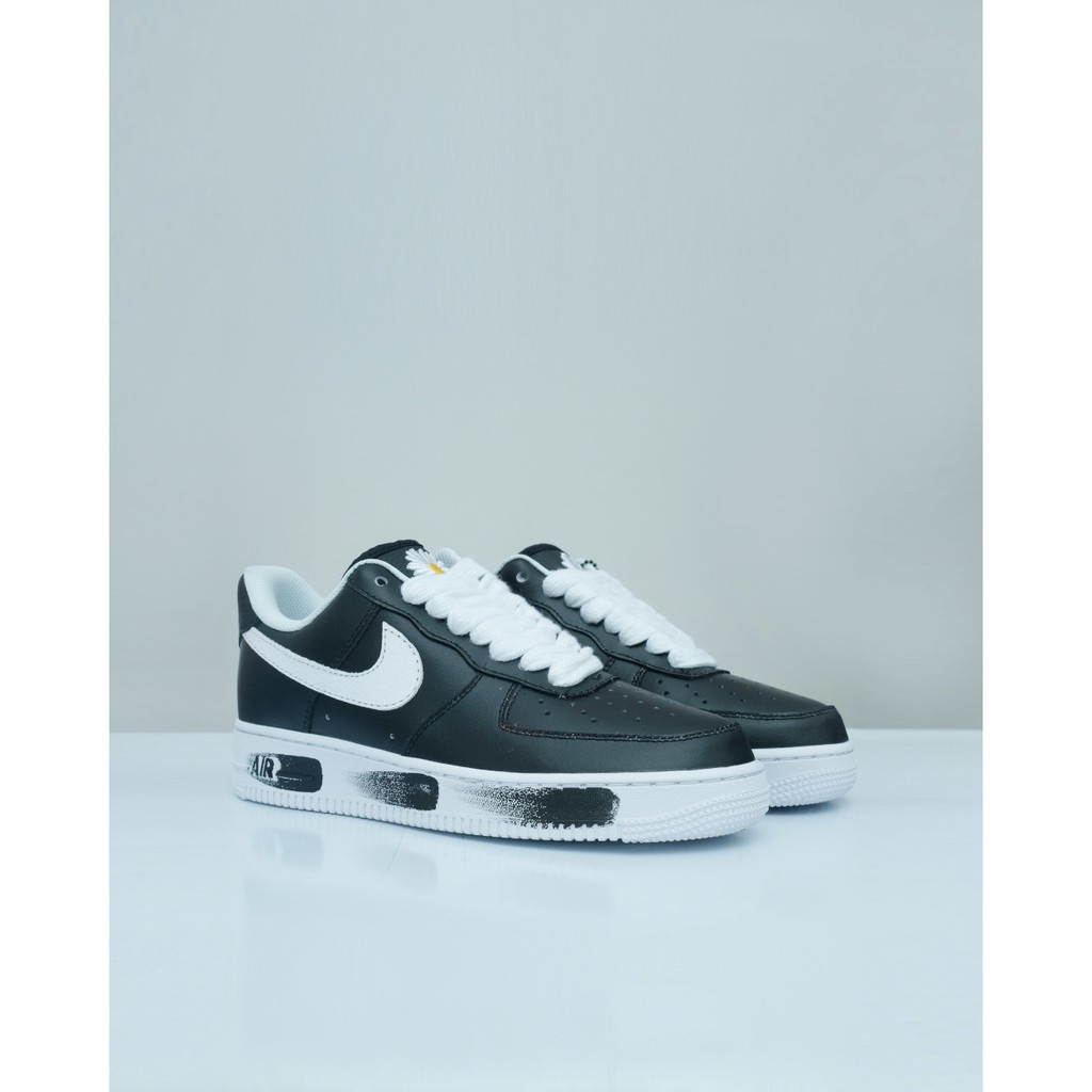 NIKE AIRFORCE 1 LOW G-DRAGON - BLACK WHITE