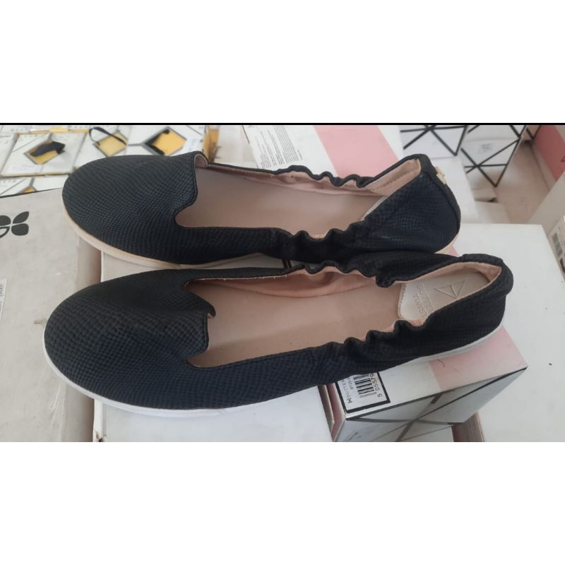 sepatu butterfly twist