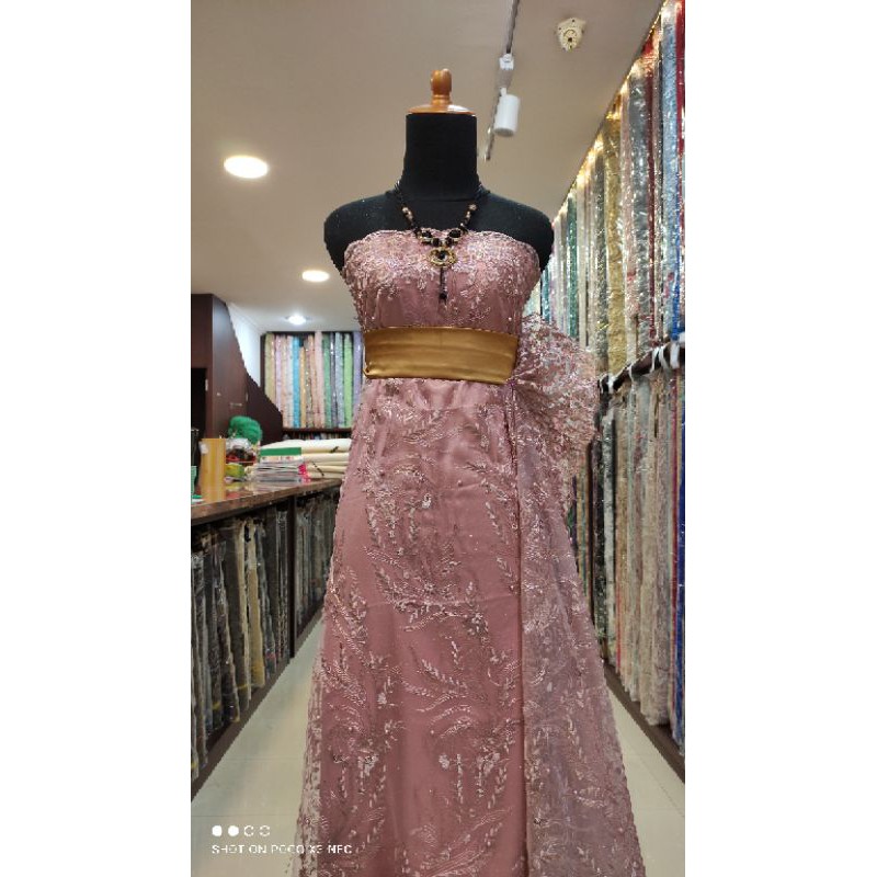 Kain Tile Brokat Kebaya Dress Pink Dusty