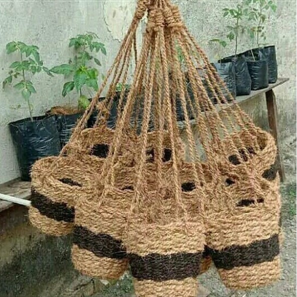 Pot Serabut Kelapa,Pot Anggrek, Pot Gantung Anggrek, Pot Gantung Serabut Kelapa,Pot Anyam