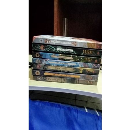 Ulysses Moore 1-7