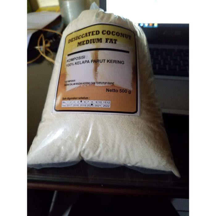 

Jual Tepung Kelapa Kering Parut Desiccated Coconut 500 Gram Curah