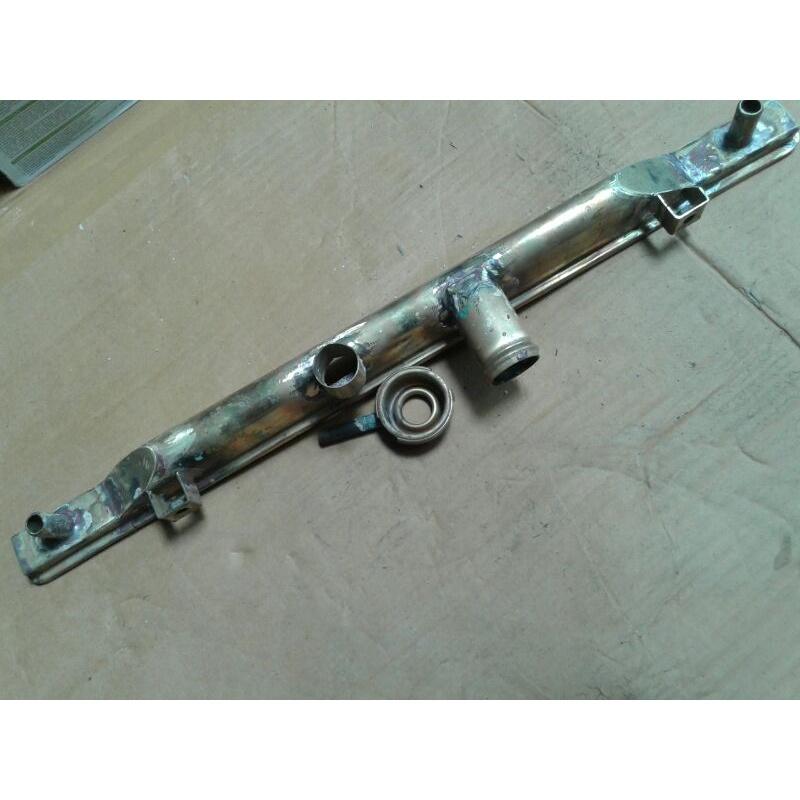 Upper Tank Dop Kap Atas Radiator Avanza Xenia Kuningan