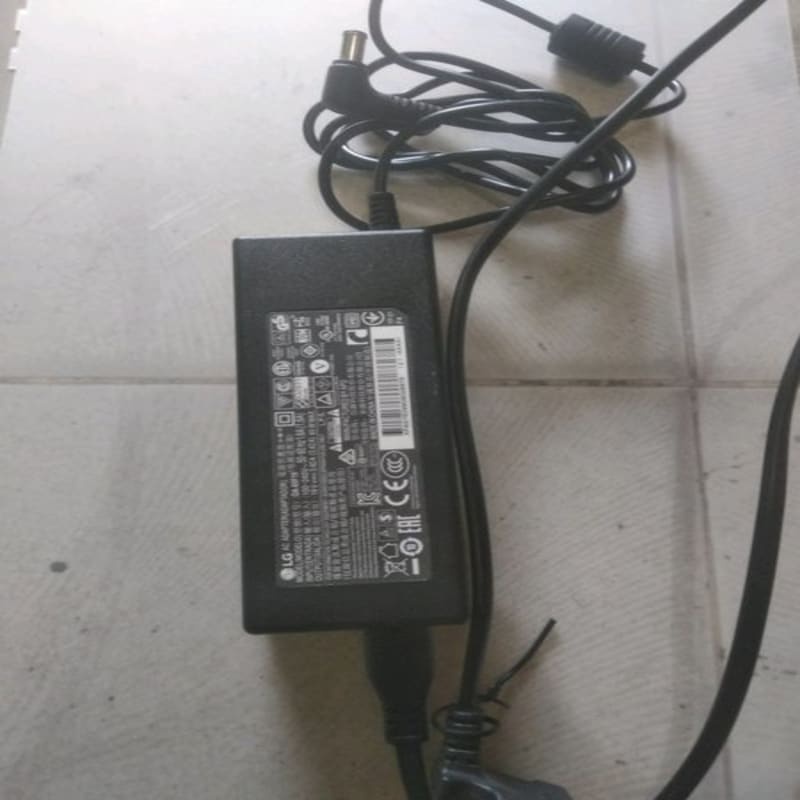 TRAFO - ADAPTOR - PSU - REGULATOR - POWER SUPPLY TV LED LG 19 - 20 - 22 - 24 - 26 - 28 - 29 - 32 - 4