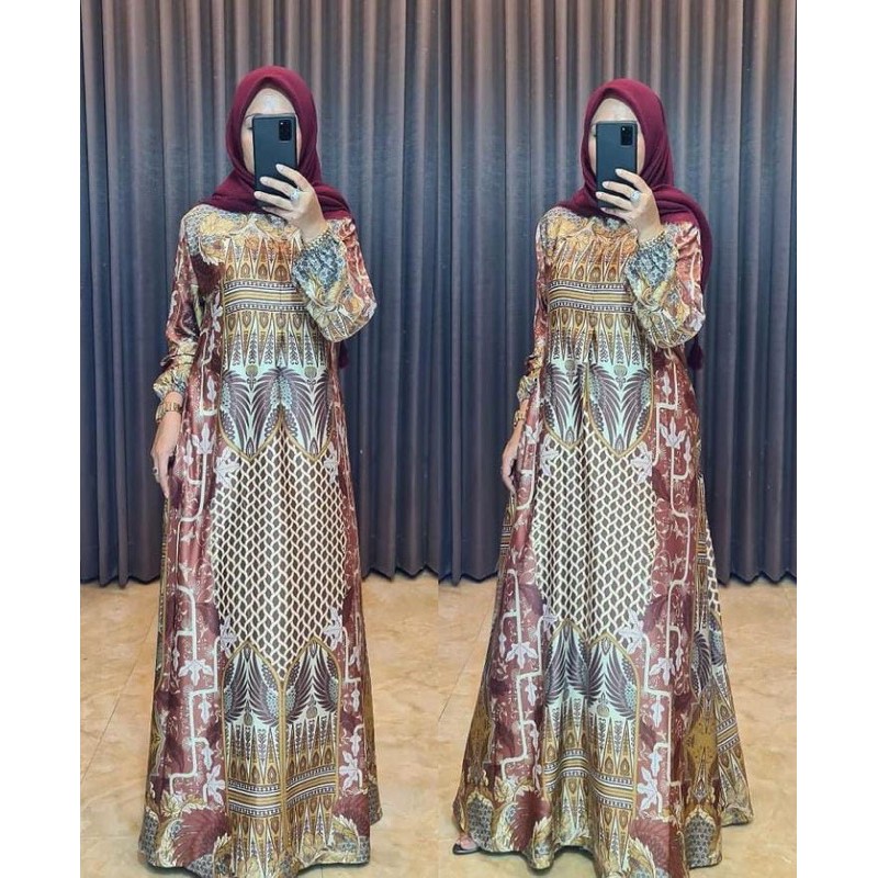 Russel dress wearing klamby