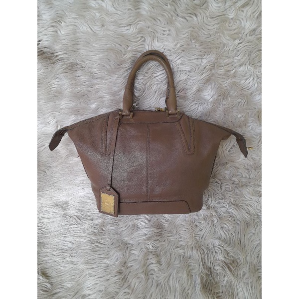 TAS VERA WANG SECOND PRELOVED