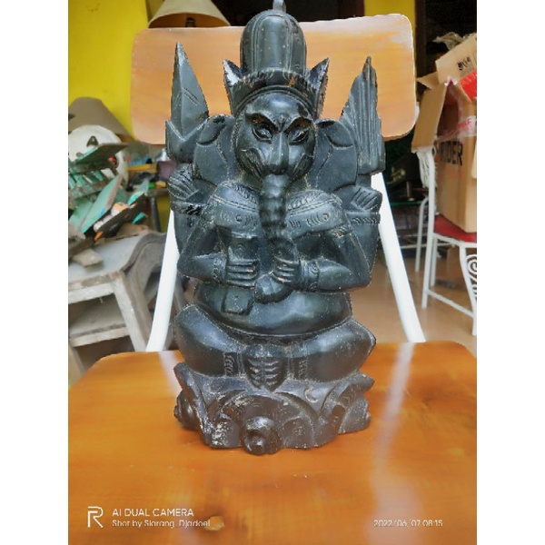 patung kayu Ganesha antik kuno