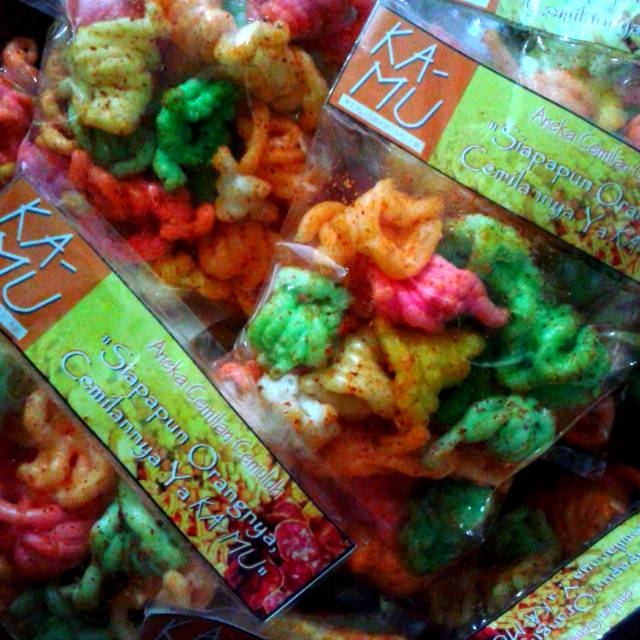 

Kerupuk Kriwel Rainbow / Aneka Cemilan Ka-Mu