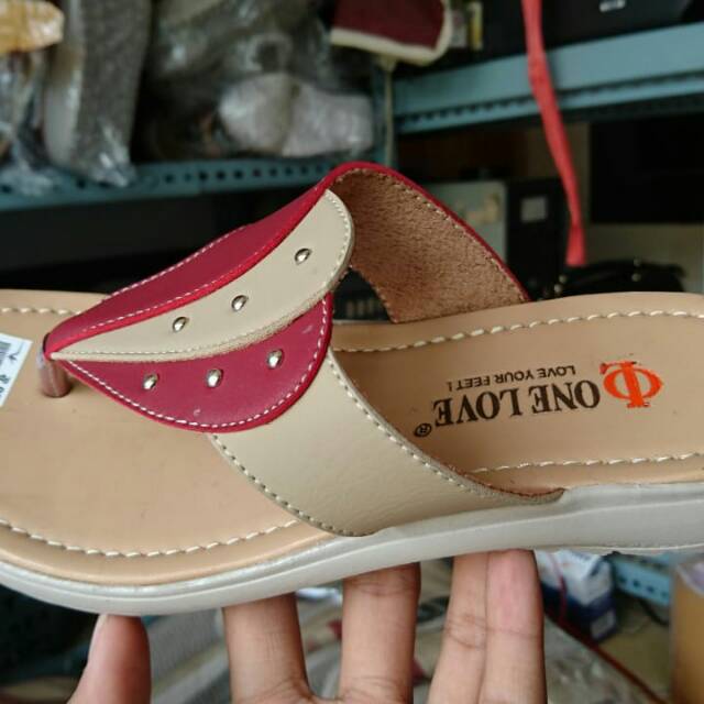Sandal wanita One love
