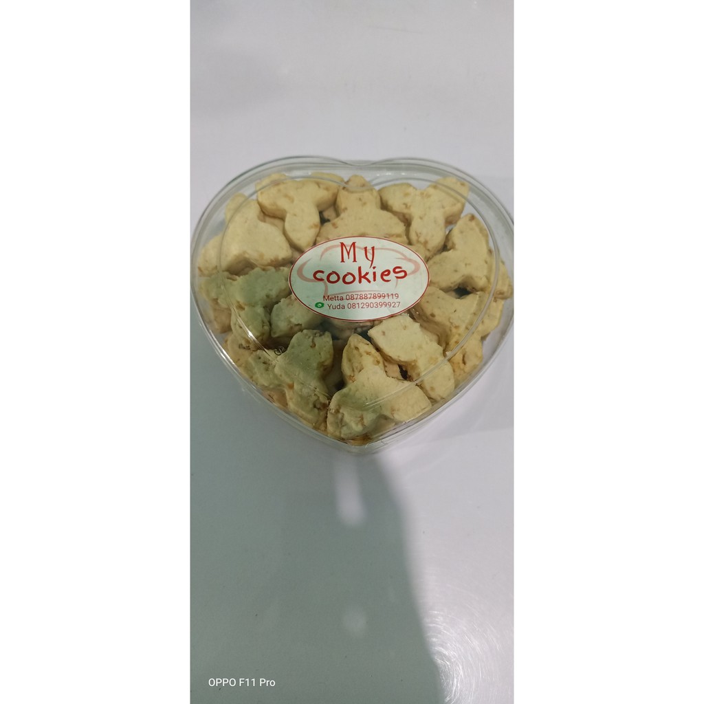 

M Y Cookies" Kue Sagu Keju Special
