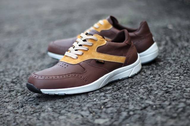 100% KULIT ASLI SNEAKERS PRIA KASUAL SPORTY OUTDOOR CEVANY HIRO BROWN ORIGINAL