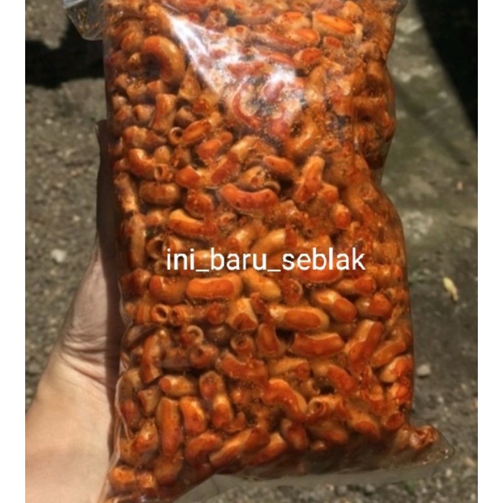 

macaroni kriuk pedas isi 250gram