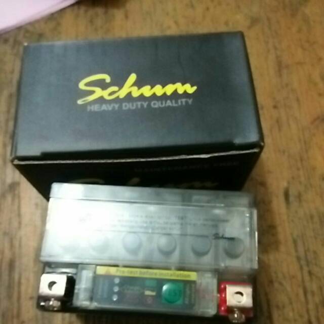 Accu semi kering schum.....12 volt 4 Ah.